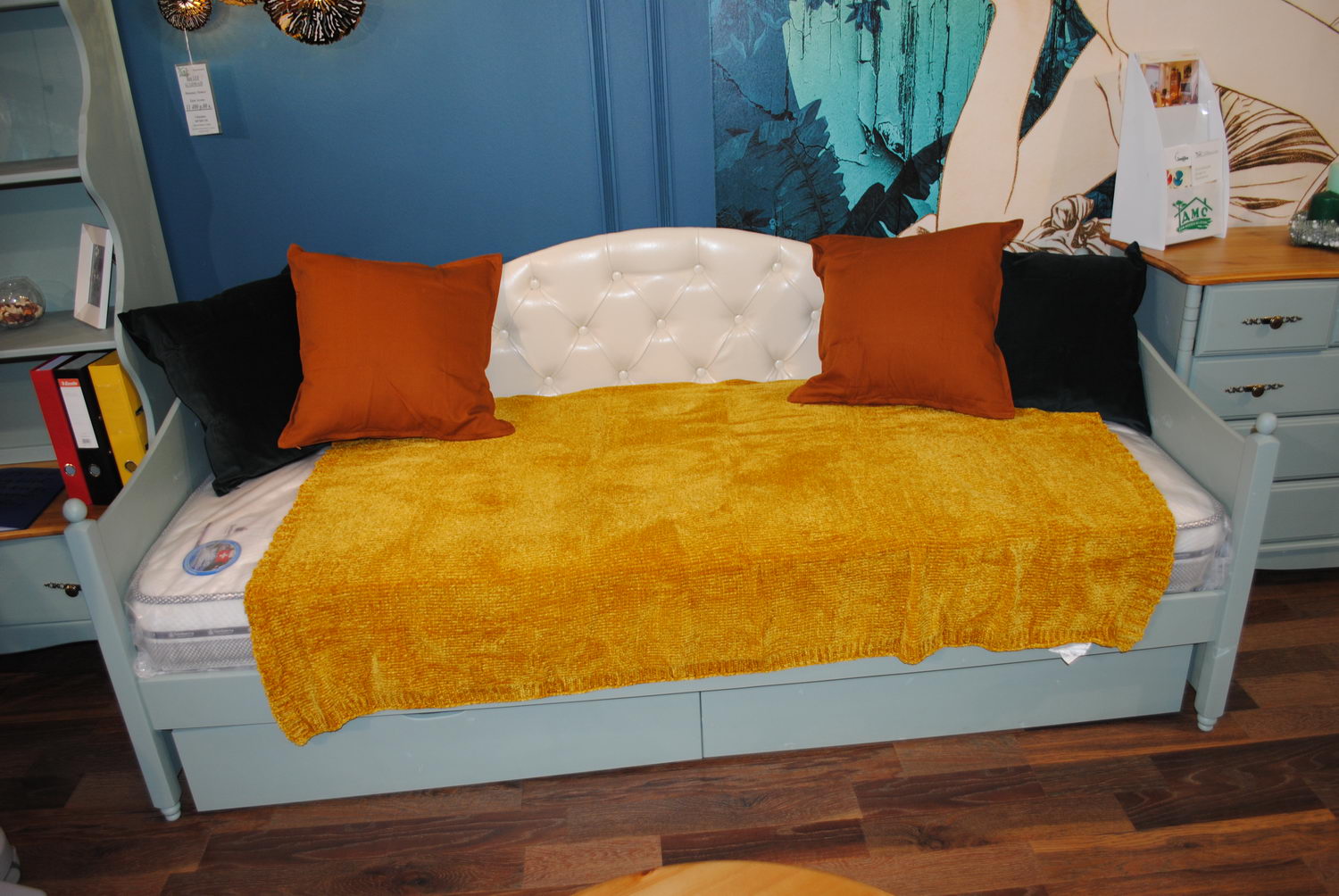 Тахта Айно №8 с мягким изголовьем  с ящиками 800х2000