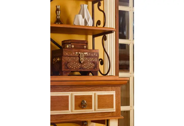 Комод Валенсия 2-75 с кованой граверсой сосна