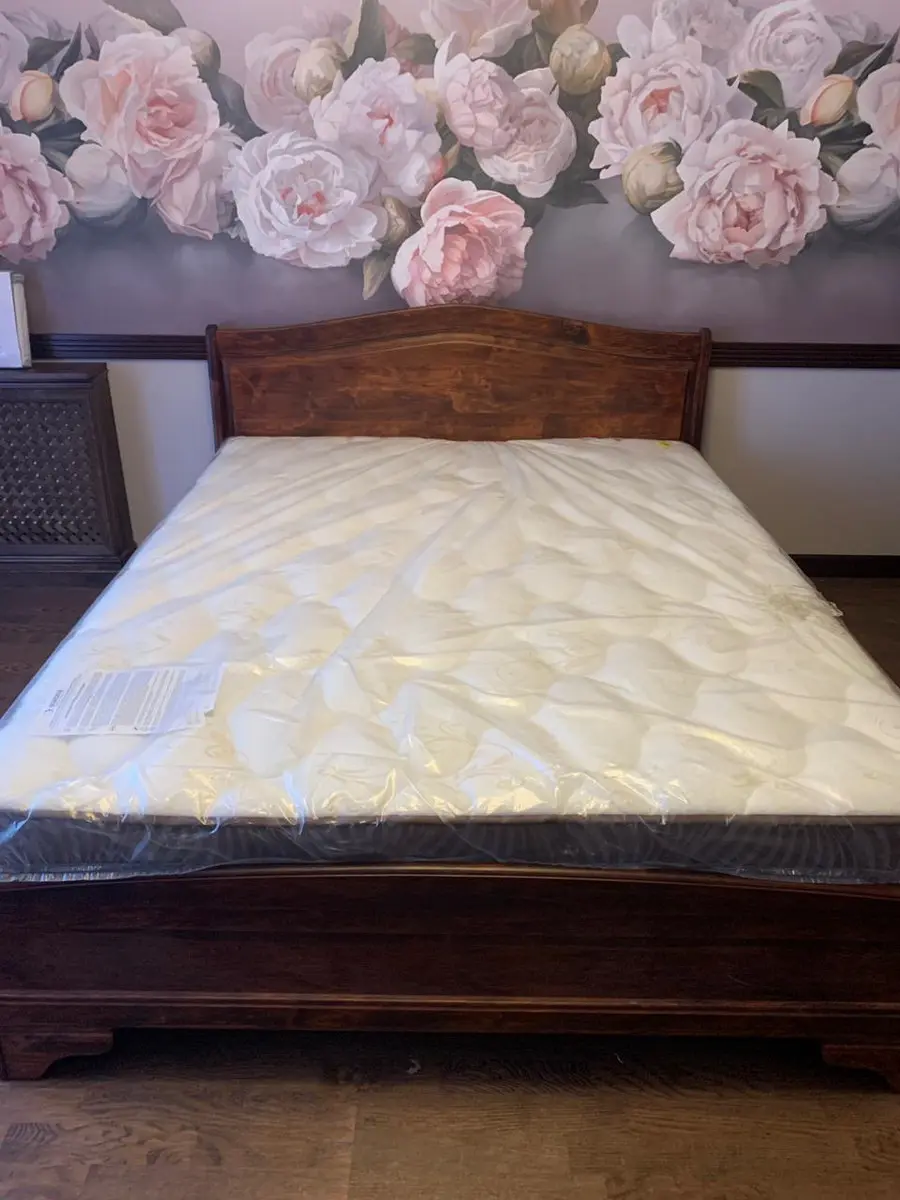 Кровать двухспальная Луи Филипп ОВ 03  2000х2000