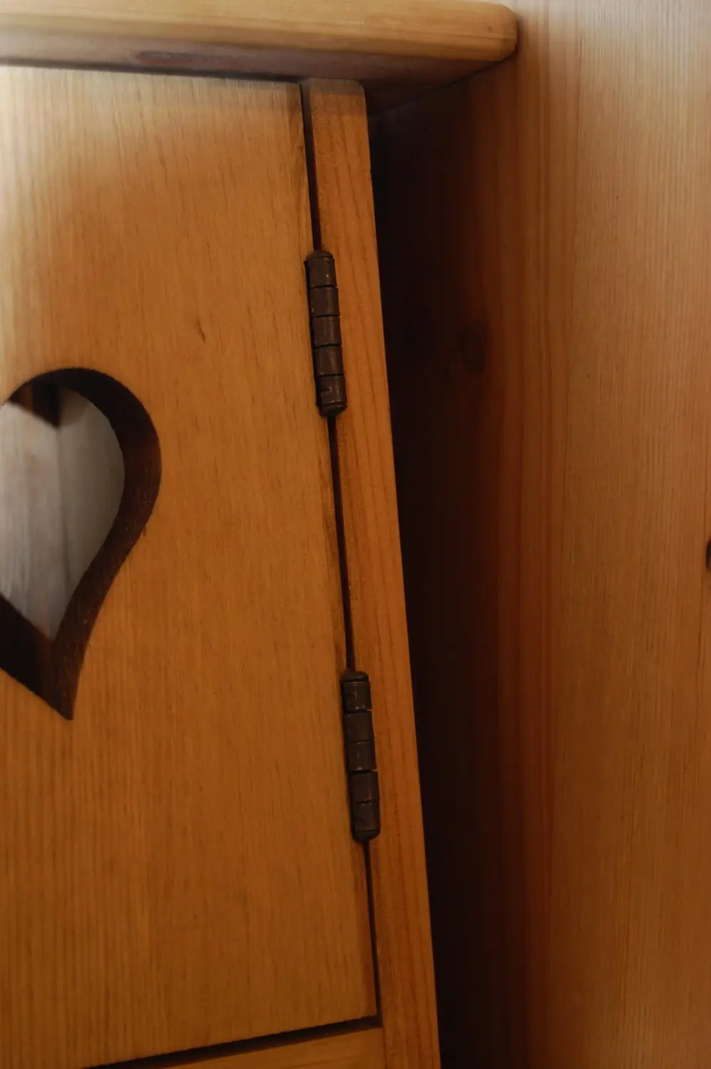 Шкаф настенный ETAC 02