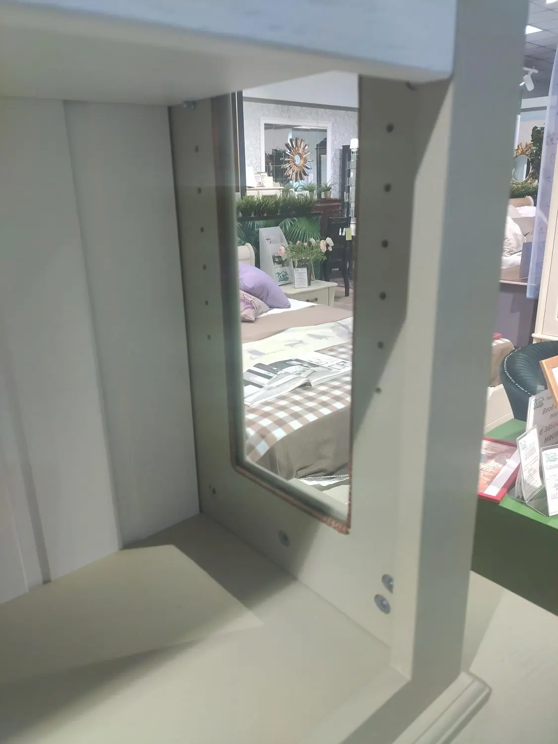 Сервант Валенсия 2-69  сосна