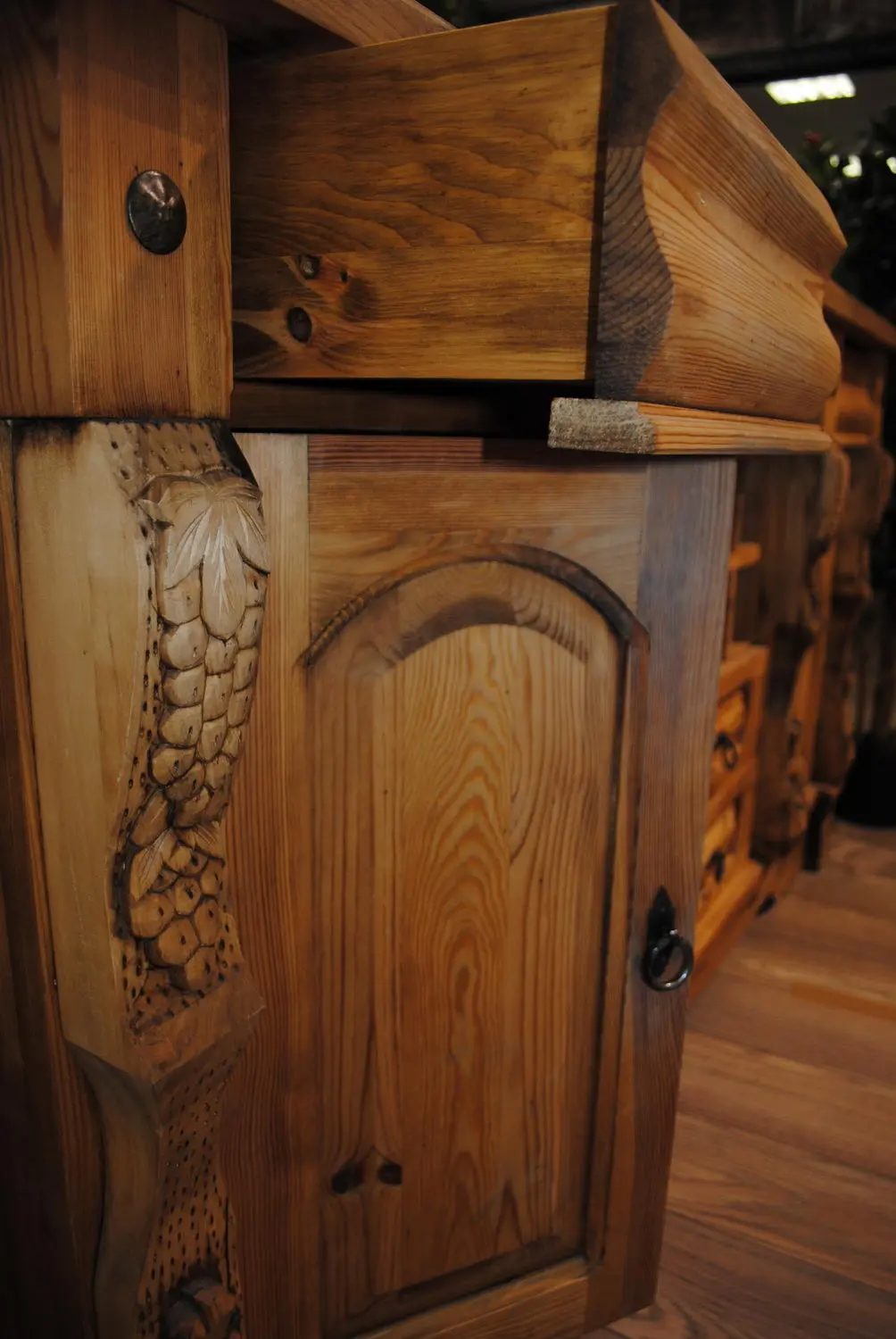 Комод бар Викинг GL-05/01