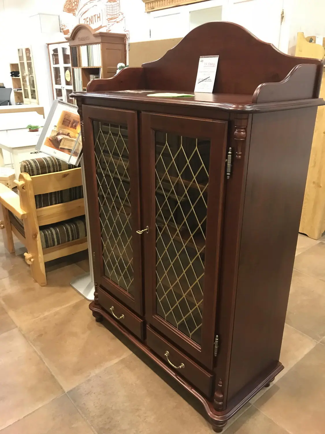   Шкаф-витрина массив сосны Скандия 2-створчатый с 2 ящиками 3.19.04  