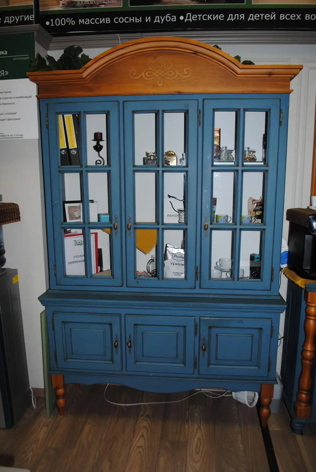 Сервант Валенсия 2-59 сосна