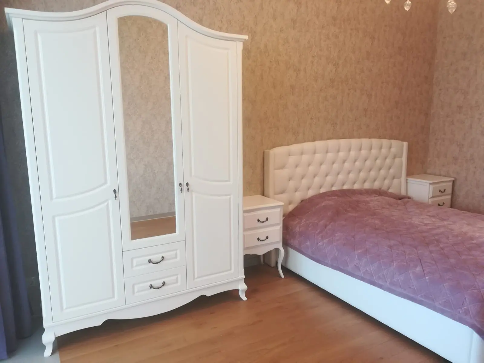 Шкаф Авиньон 3-х створчатый