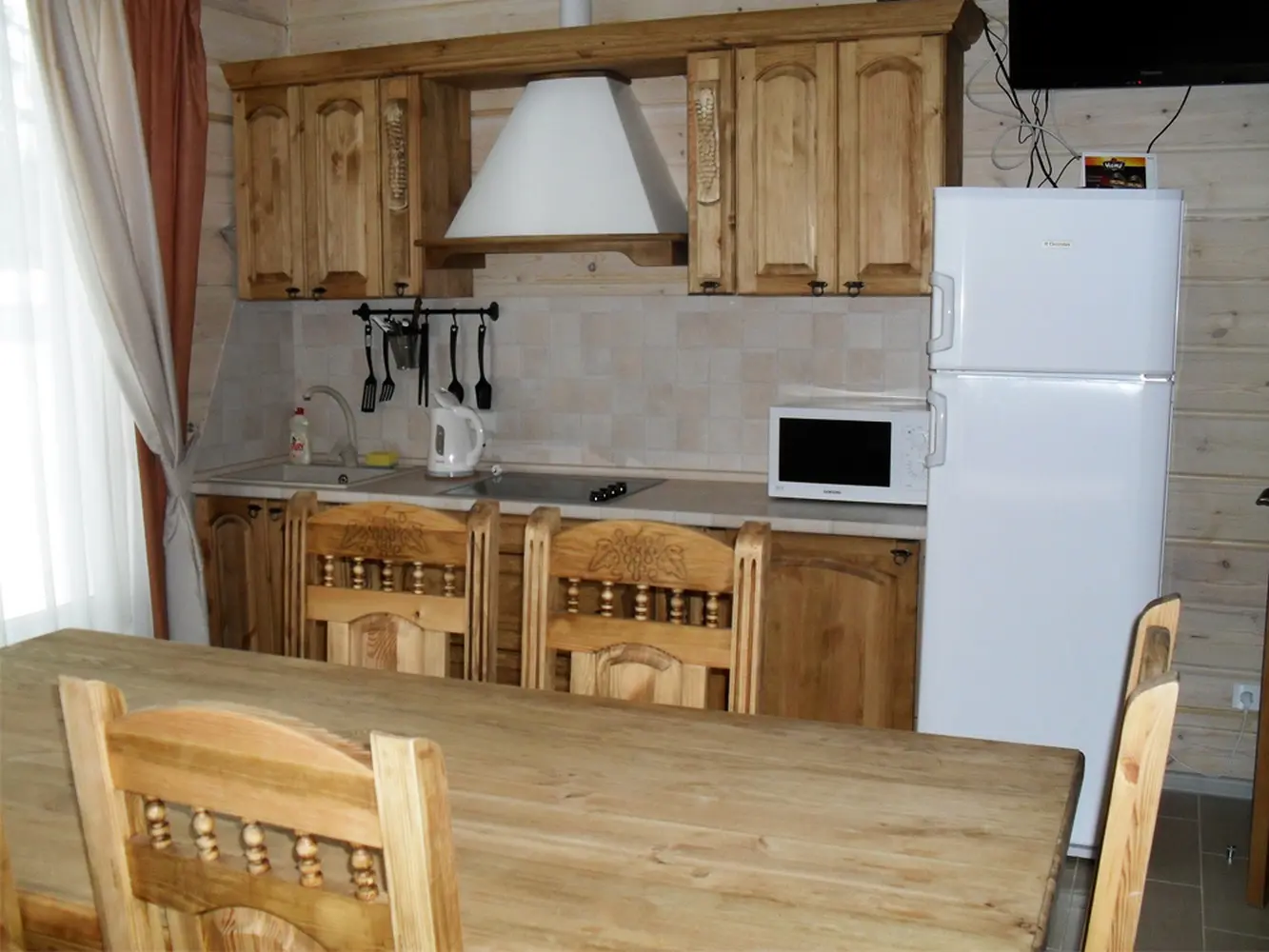 Стол Викинг обеденный 140*80  (бейц старение)