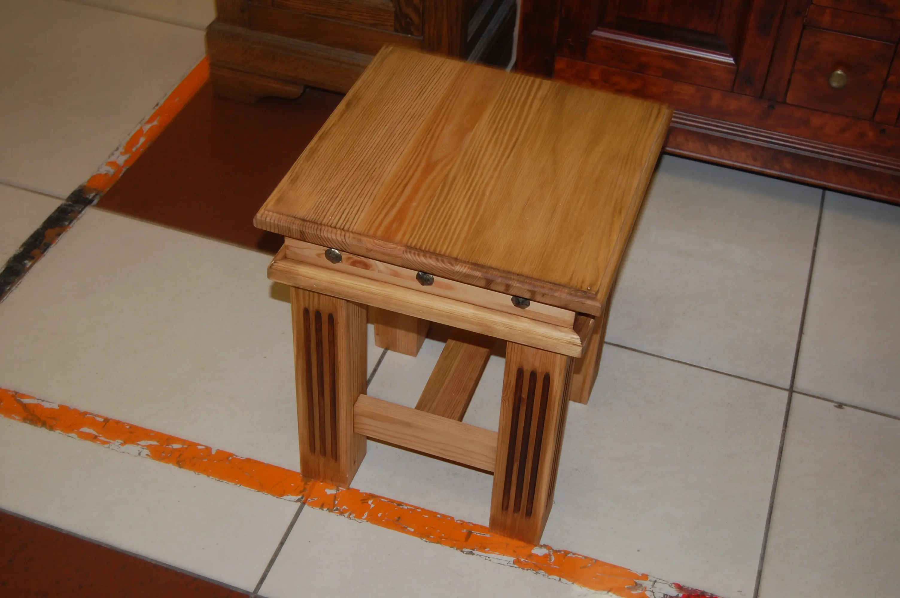 Табурет Викинг (бейц старение)