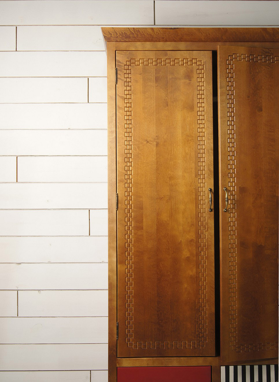 Двустворчатый шкаф с ящиками "Gouache Birch"