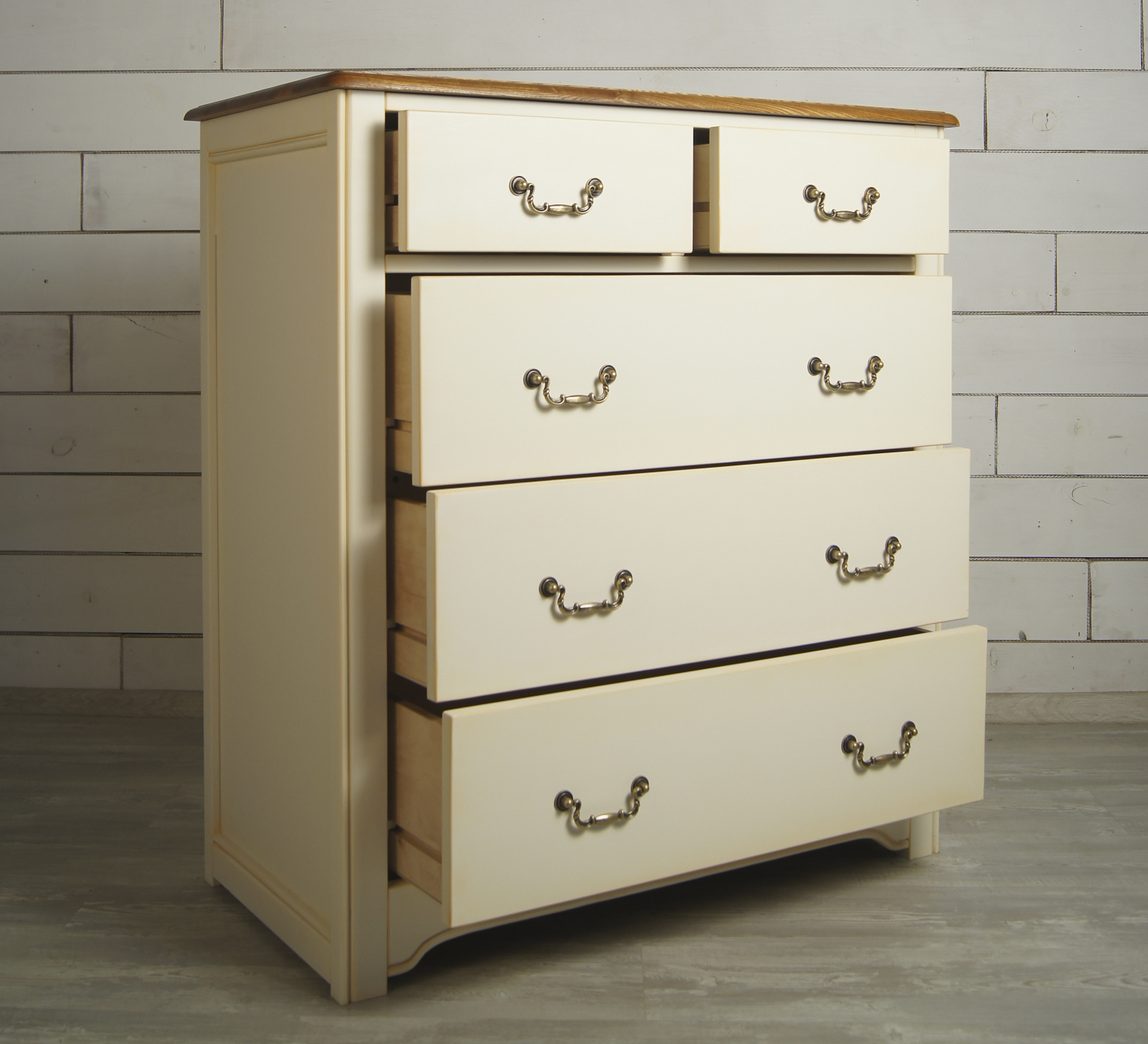 Бежевый комод "Olivia" на пять ящиков