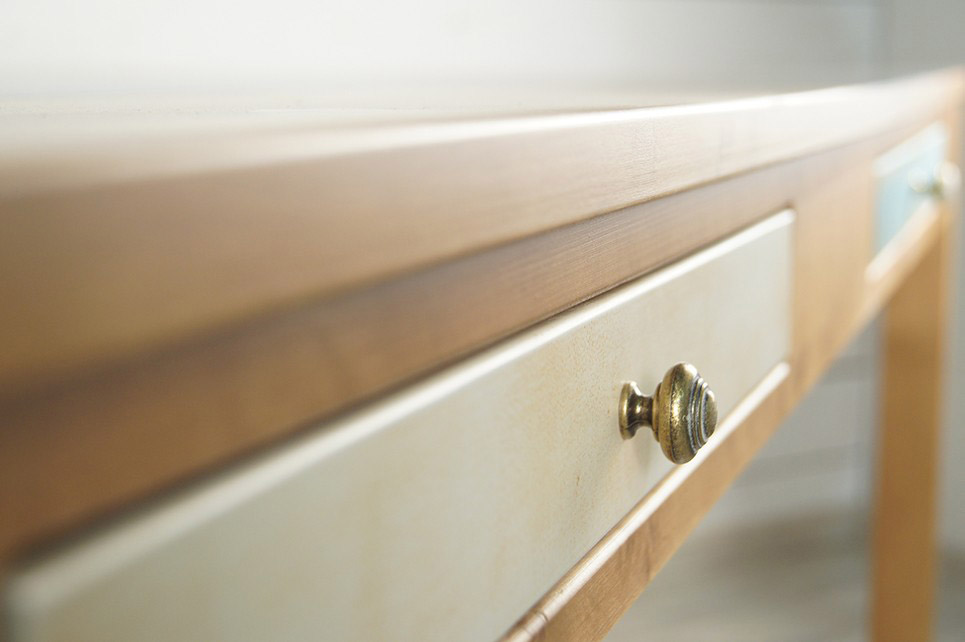 Стол 2 ящика темный "Aquarelle Birch" темный