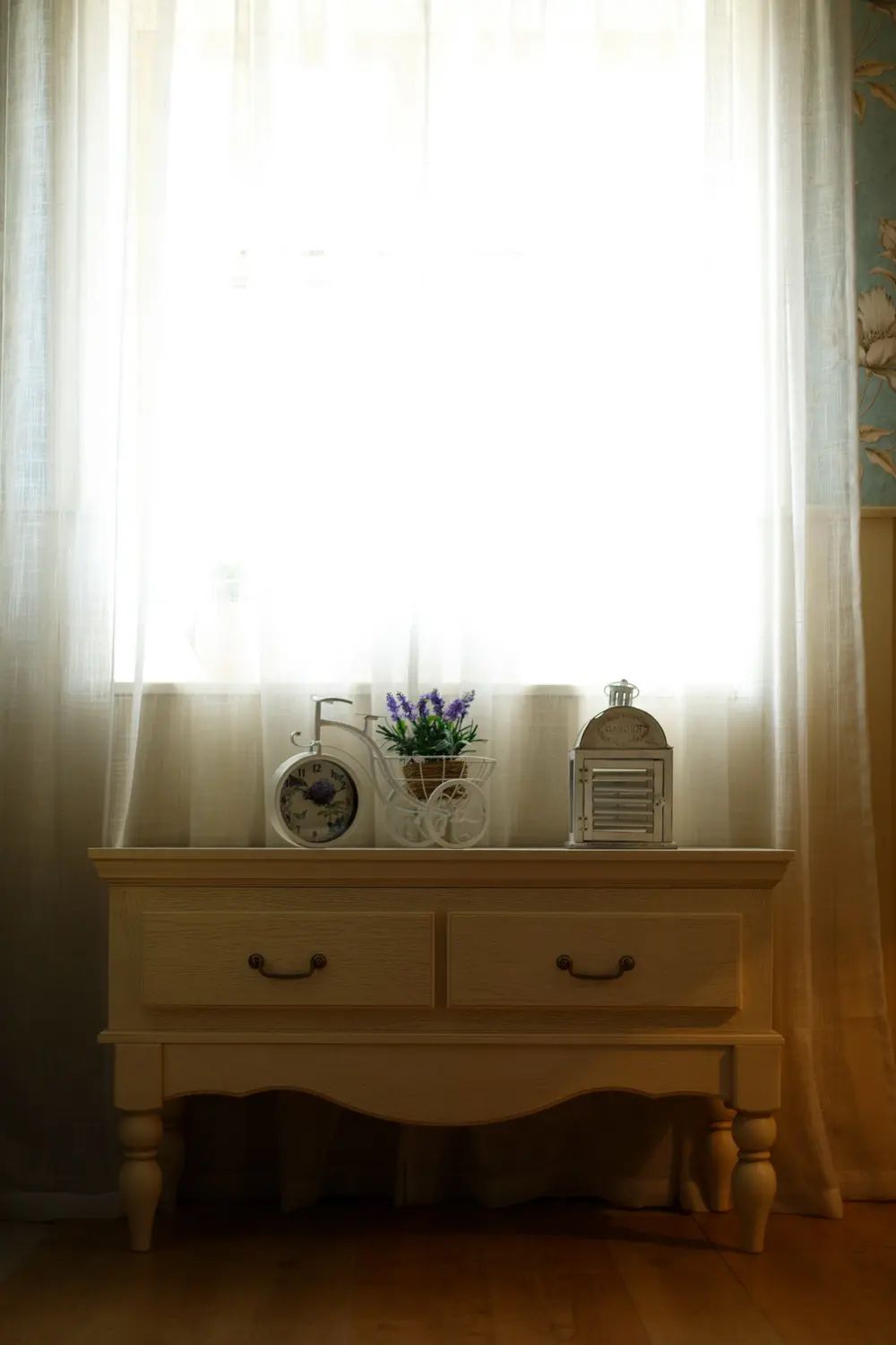 Бьерт и Валенсия