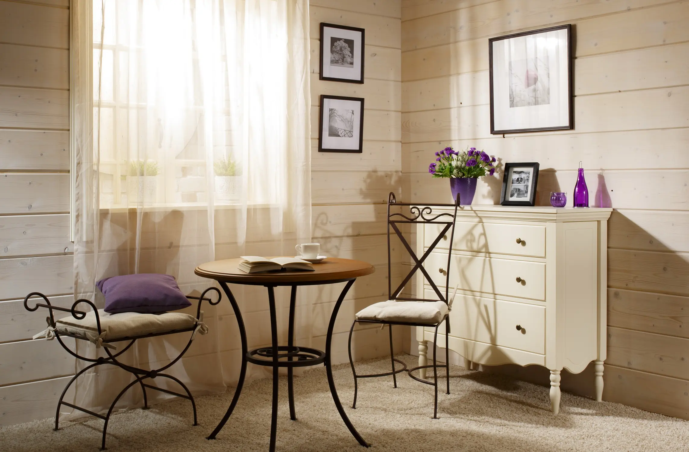 Бьерт и Валенсия