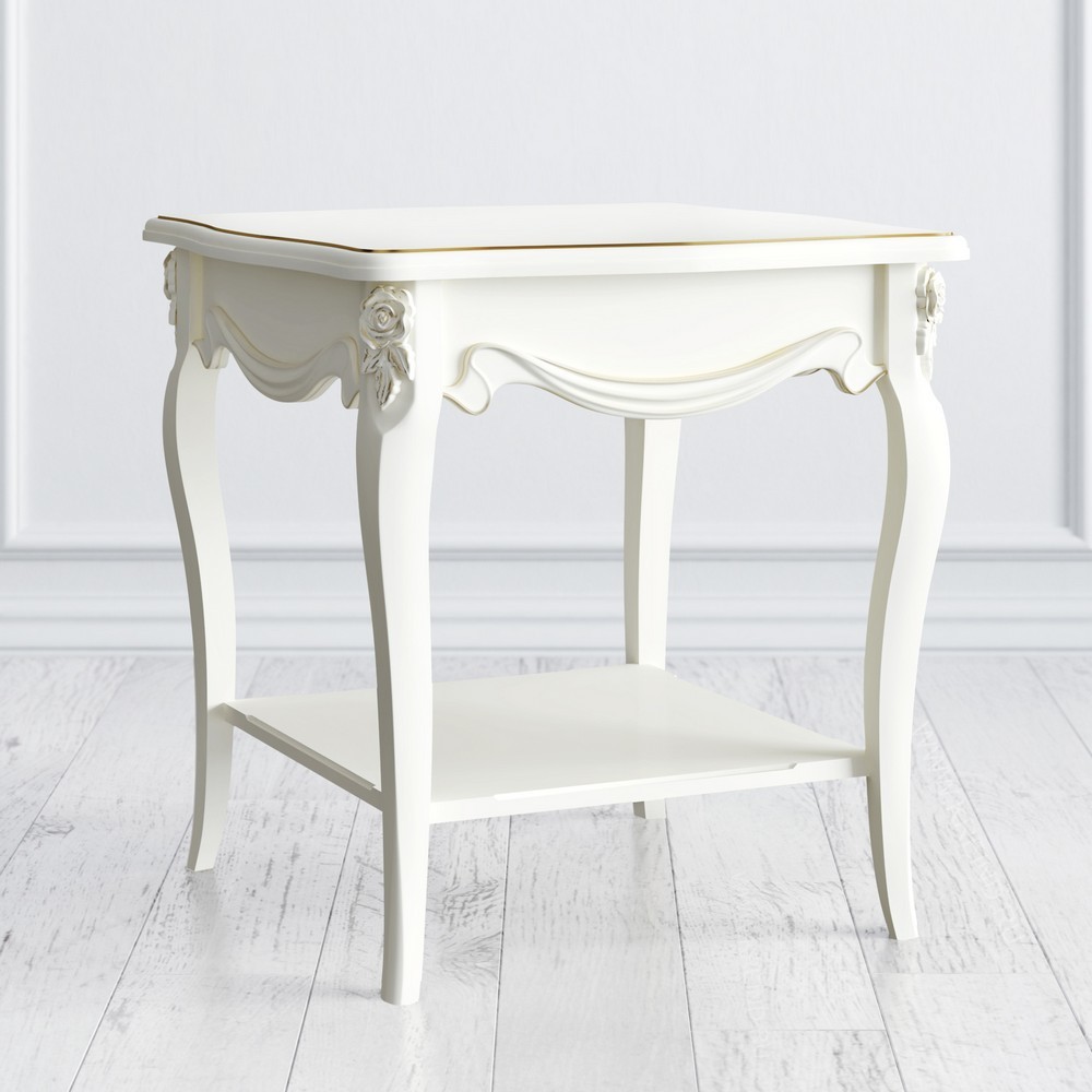 Столик квадратный 