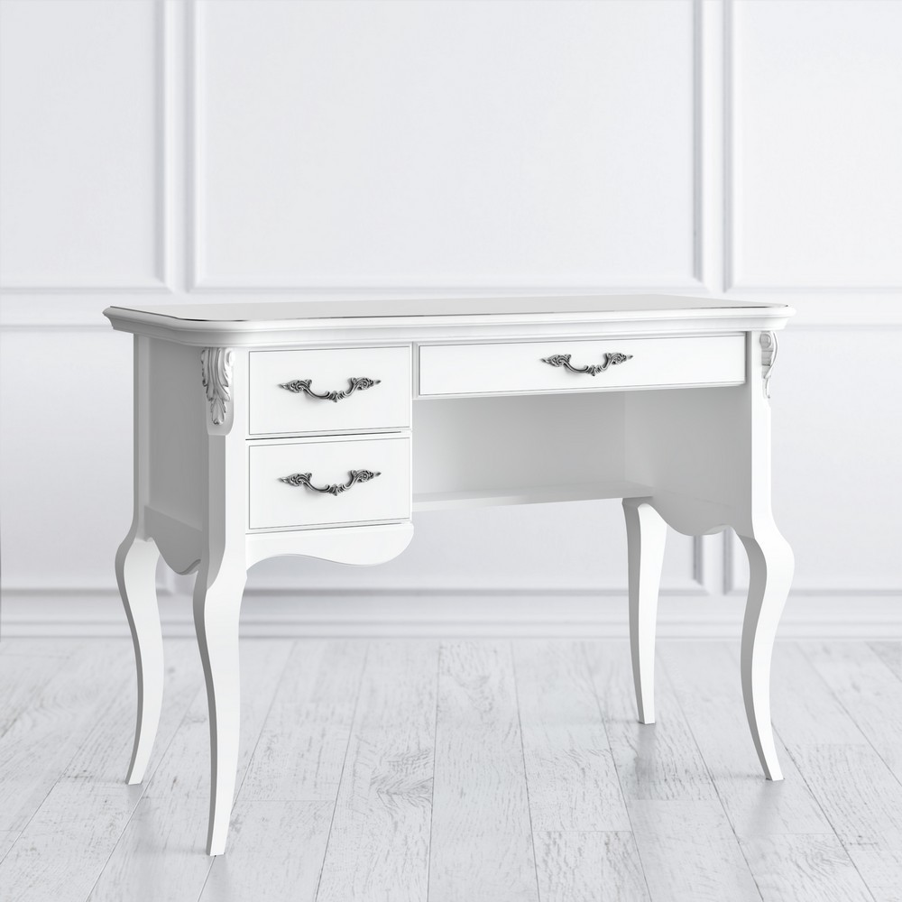 Туалетный столик 