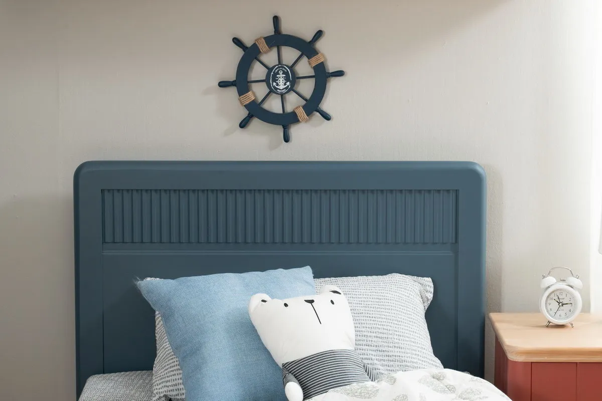 Кровать массив сосны Грета №1 800х1800