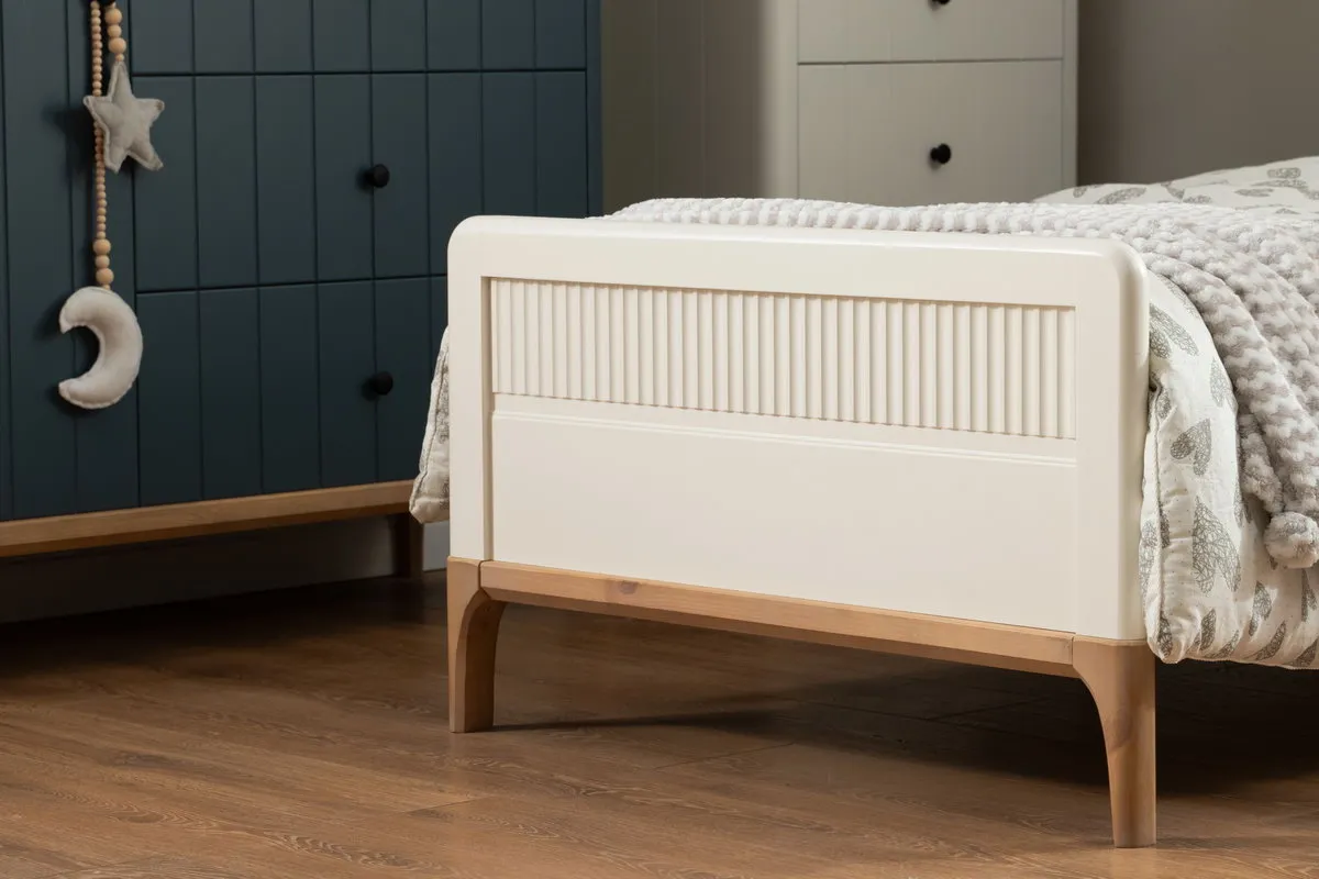   Кровать массив сосны Грета №2 800х2000  