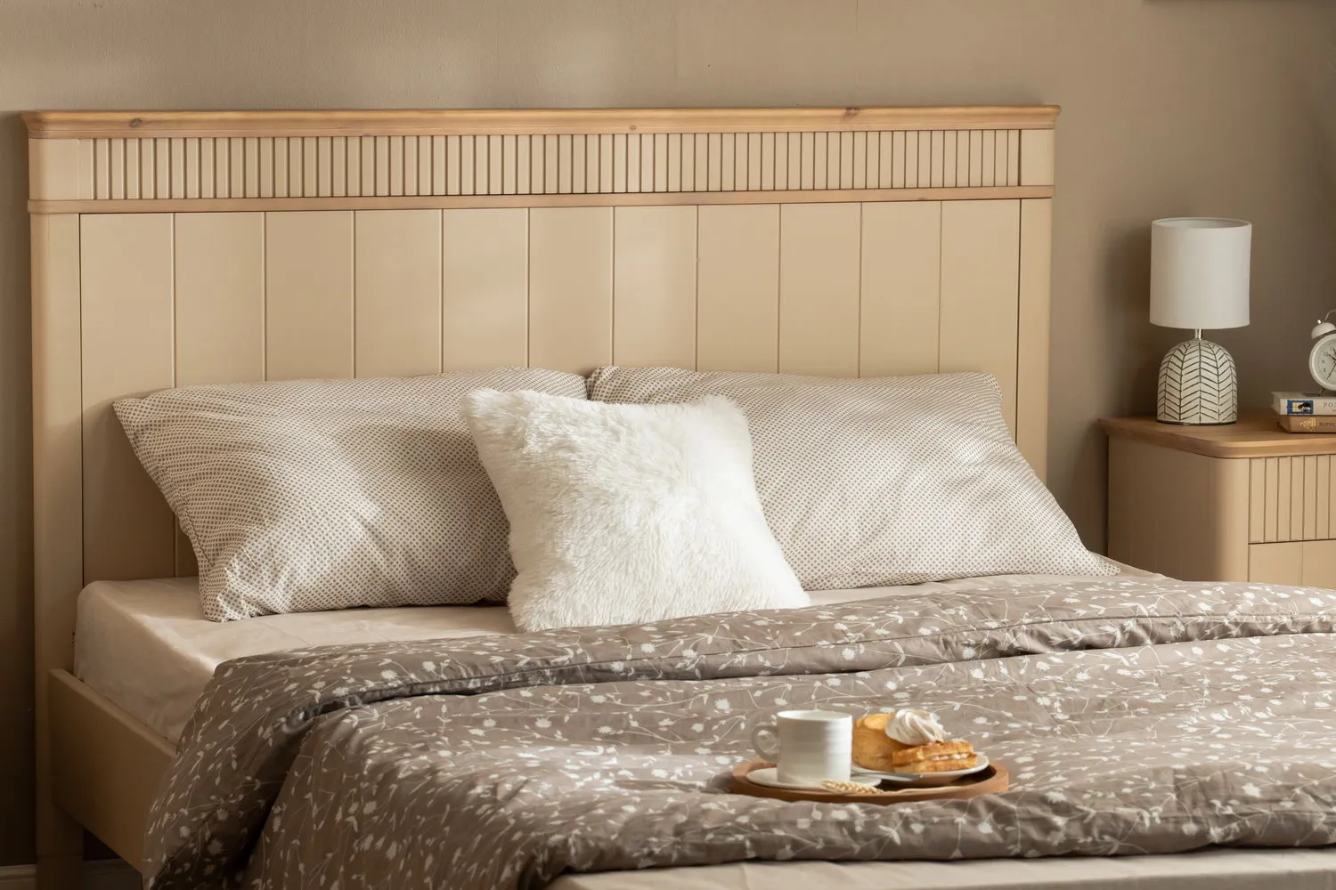 Кровать деревянная Грета №11 1400х2000